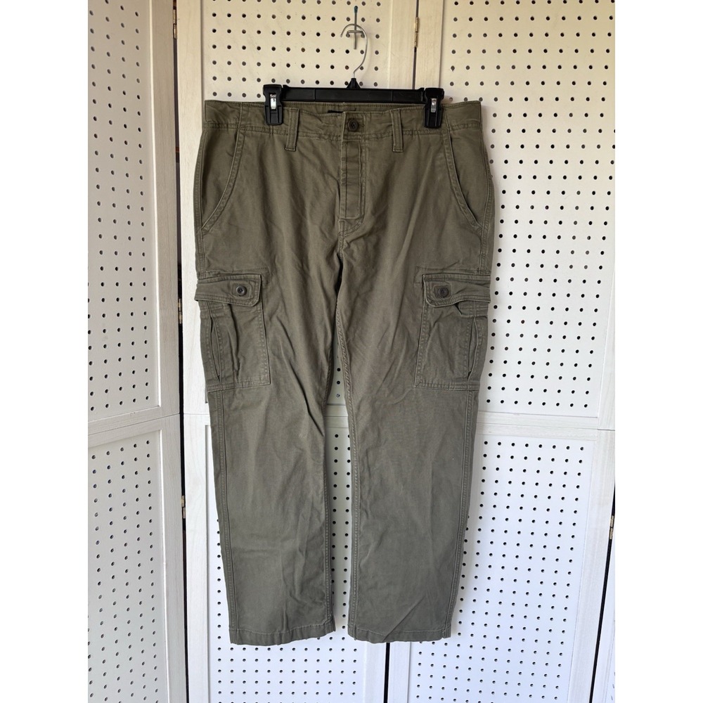St. Johns Bay Men's 36x30 Green Cargo Cotton Stretch Pants Khaki Chino